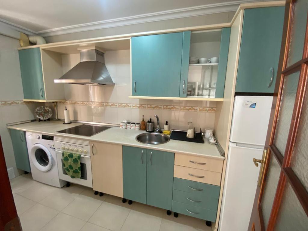 Apartamento Familiar En Barrio Reina Victoria Huelva Zewnętrze zdjęcie