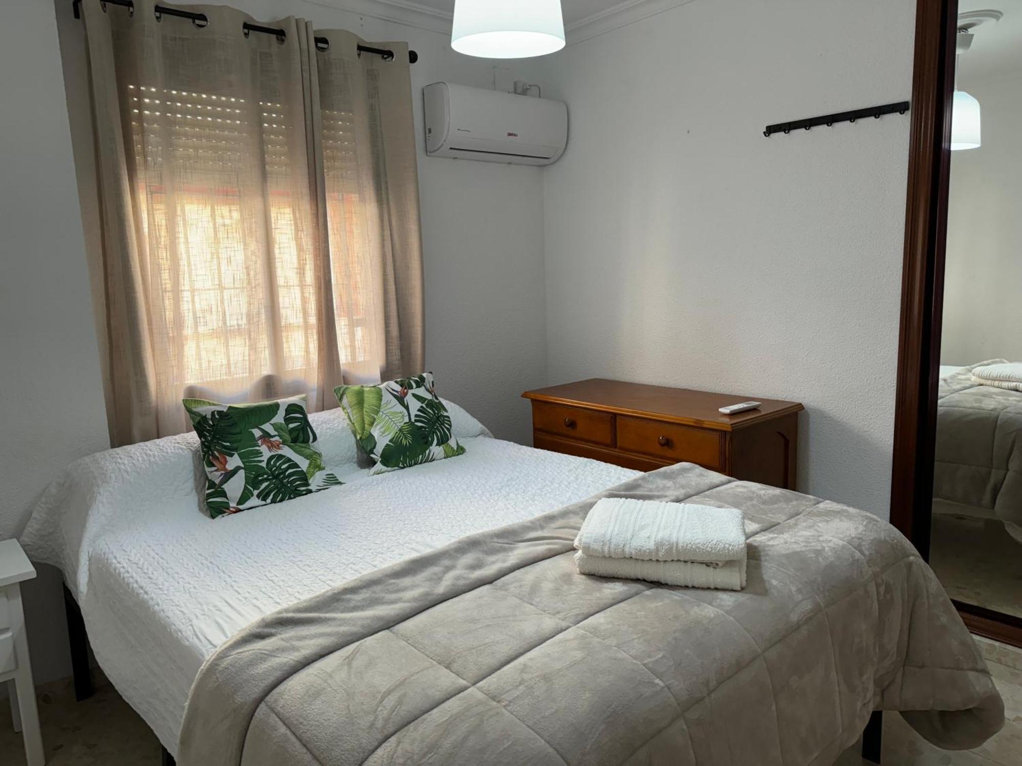 Apartamento Familiar En Barrio Reina Victoria Huelva Zewnętrze zdjęcie